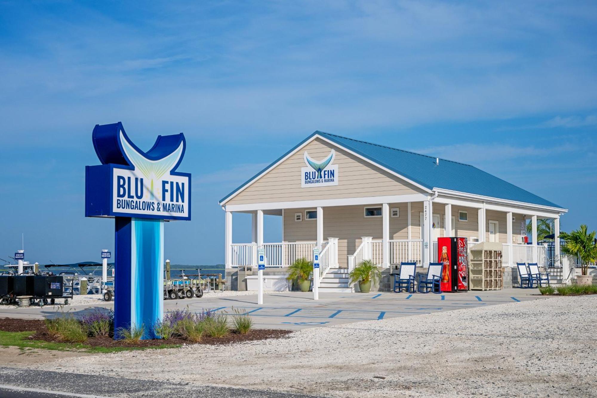 Blufin Bungalows & Marina Chincoteague Exterior photo