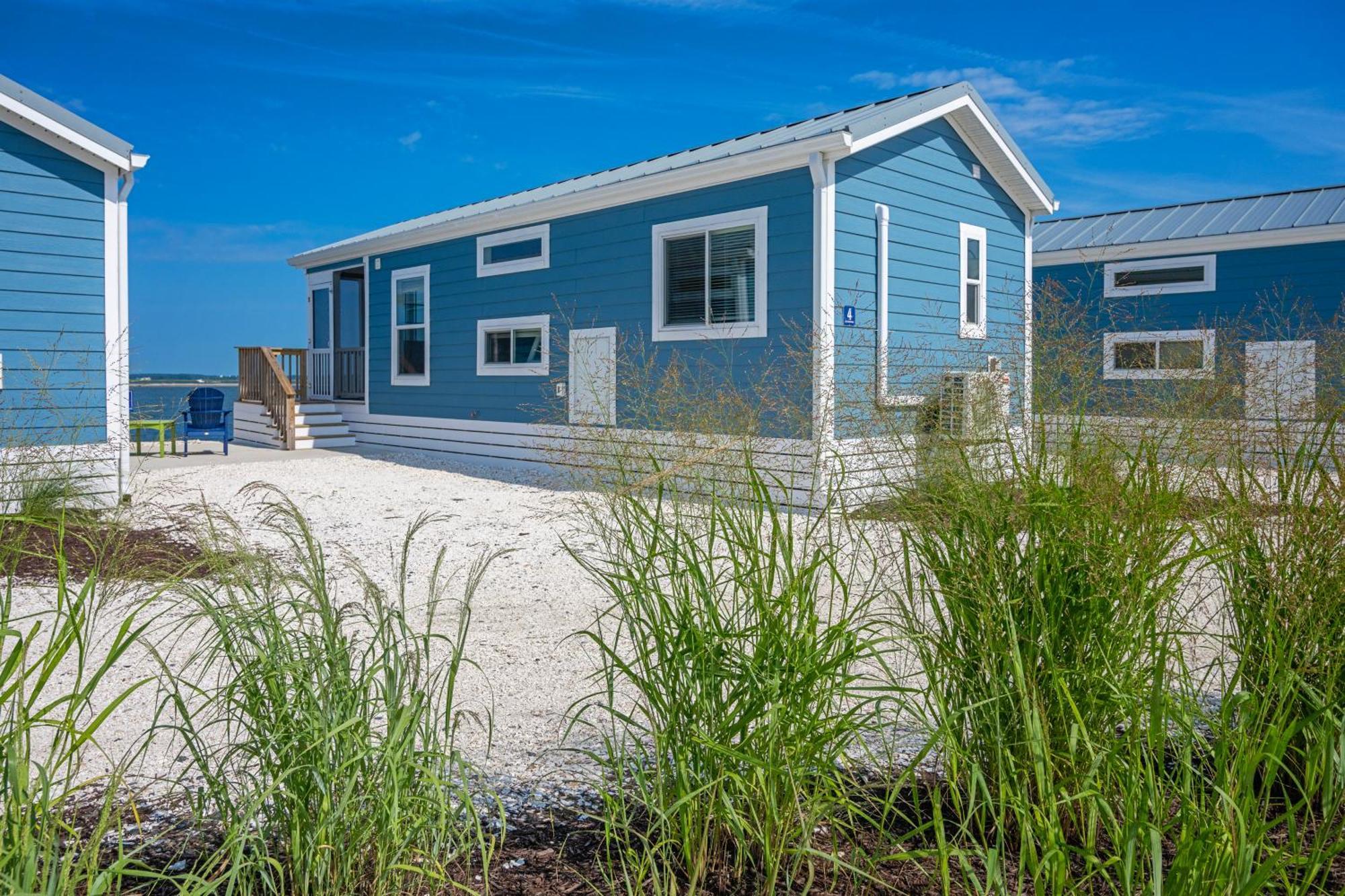 Blufin Bungalows & Marina Chincoteague Exterior photo