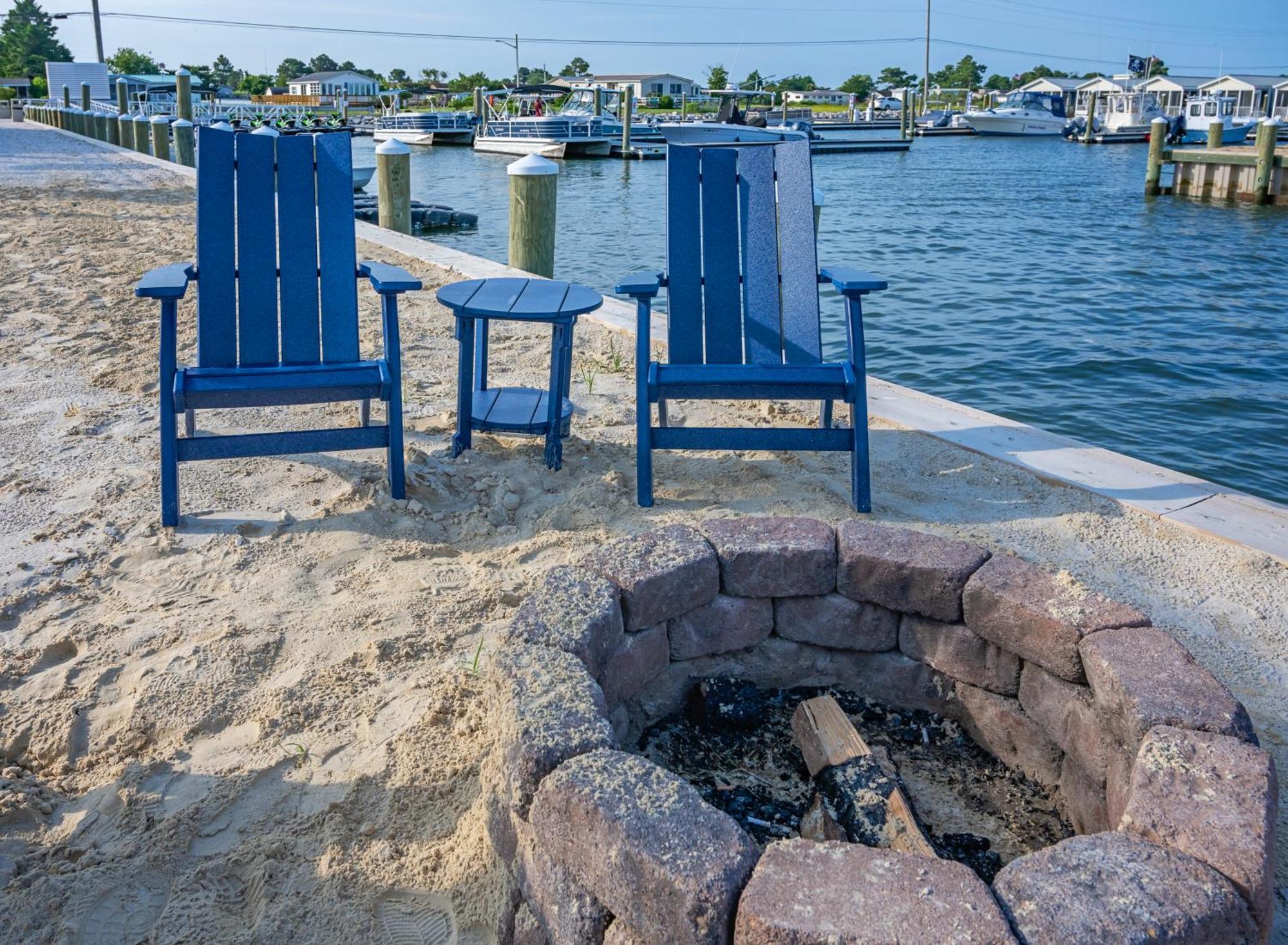 Blufin Bungalows & Marina Chincoteague Room photo